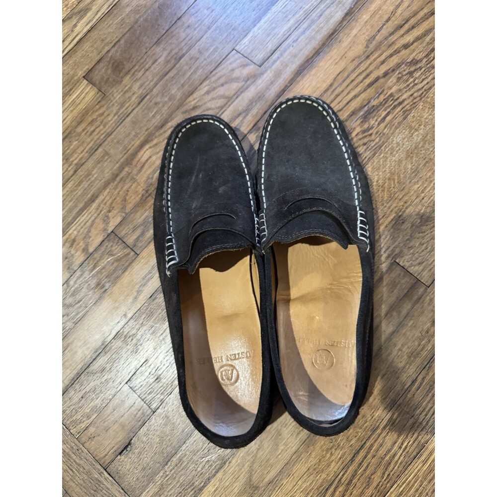 Austen Heller Black Suede Loafers Men's US 10 Cushioned Contrast Stitching